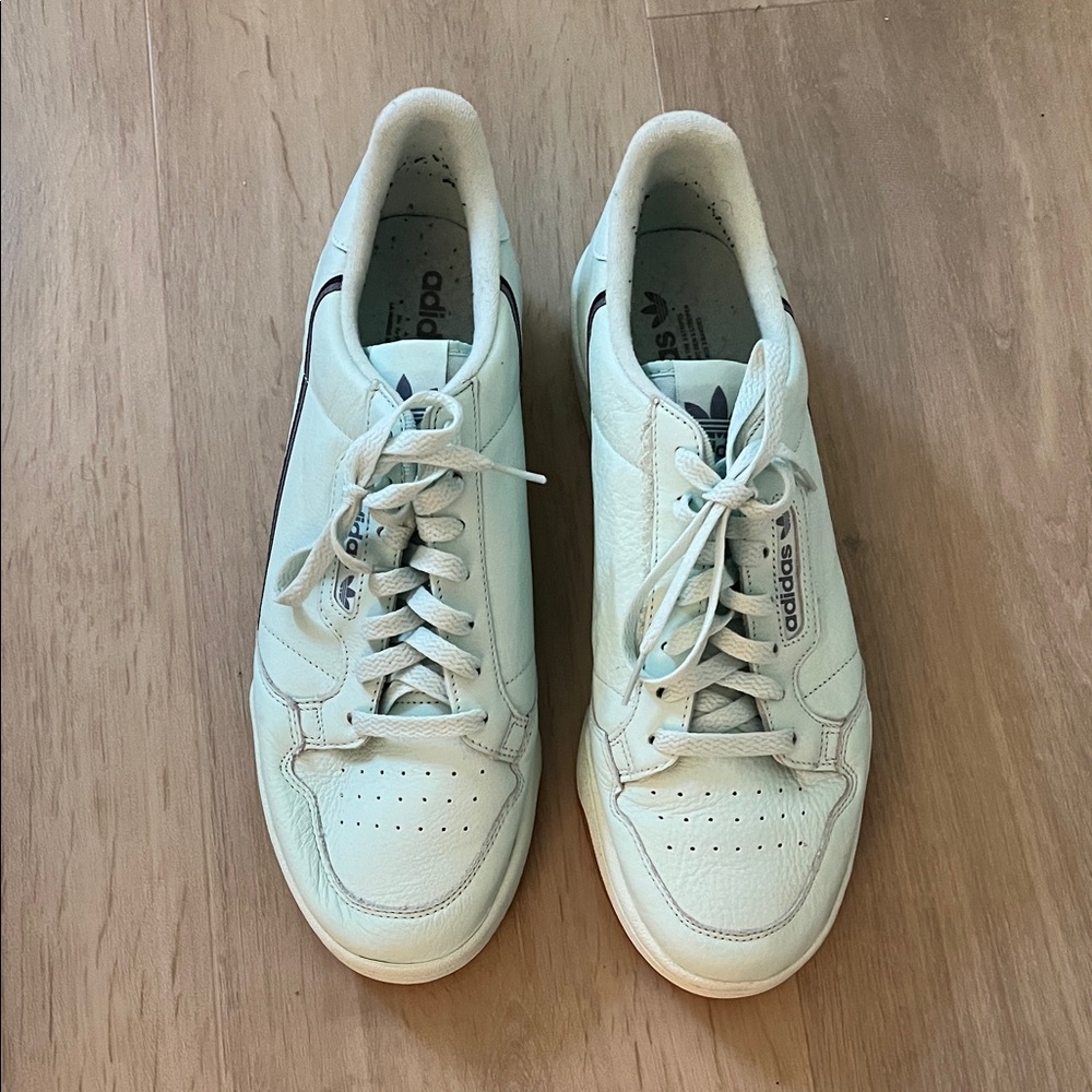 Adidas Men's Light Blue Sneakers